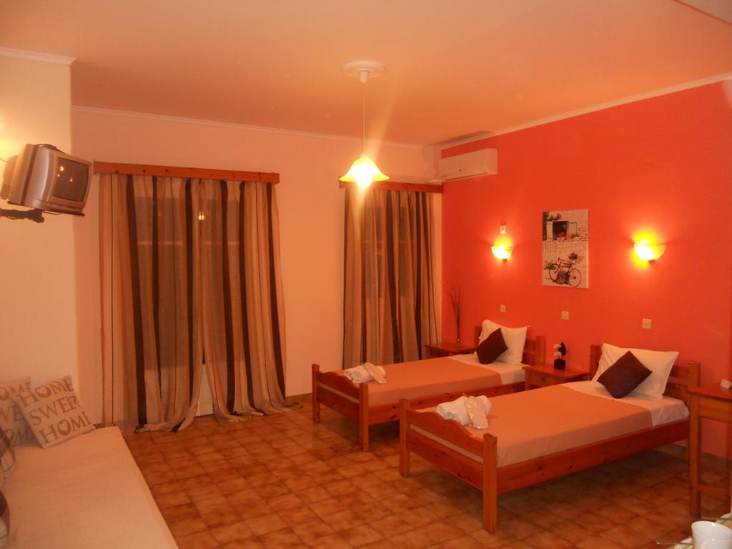 Elli Marina Studios And Apartments Benitses  Quarto foto