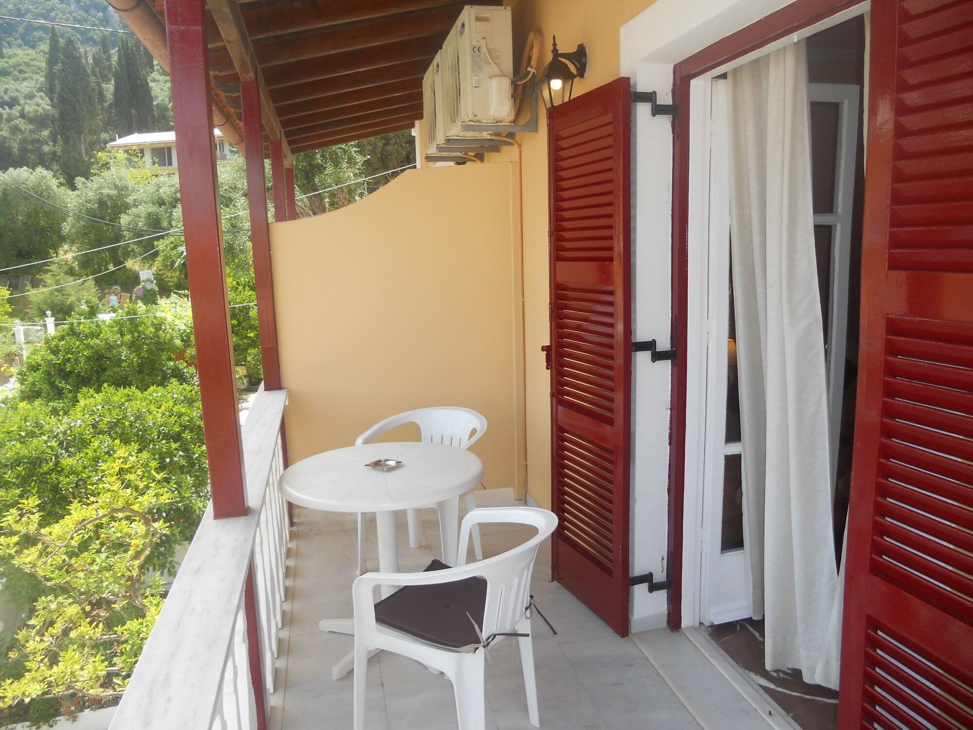 Elli Marina Studios And Apartments Benitses  Exterior foto
