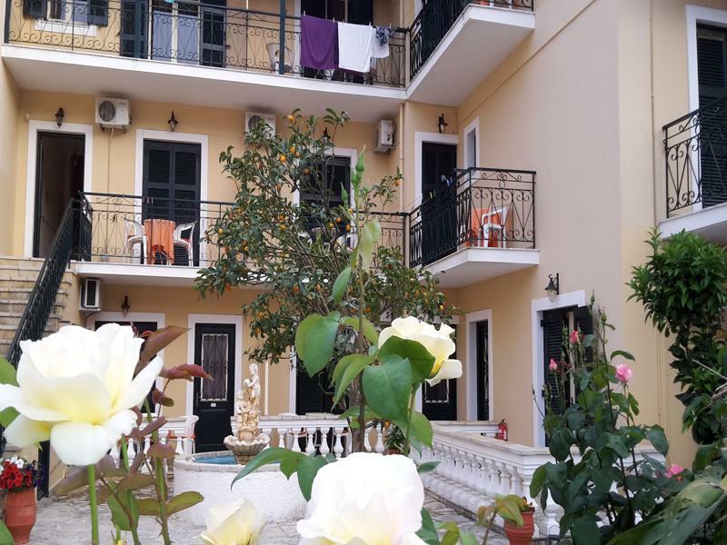 Elli Marina Studios And Apartments Benitses  Exterior foto
